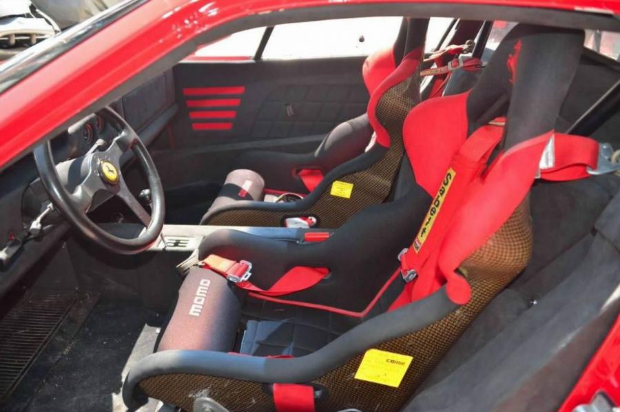  Ferrari F40 LM 1992 года  (фото 11 из 14)